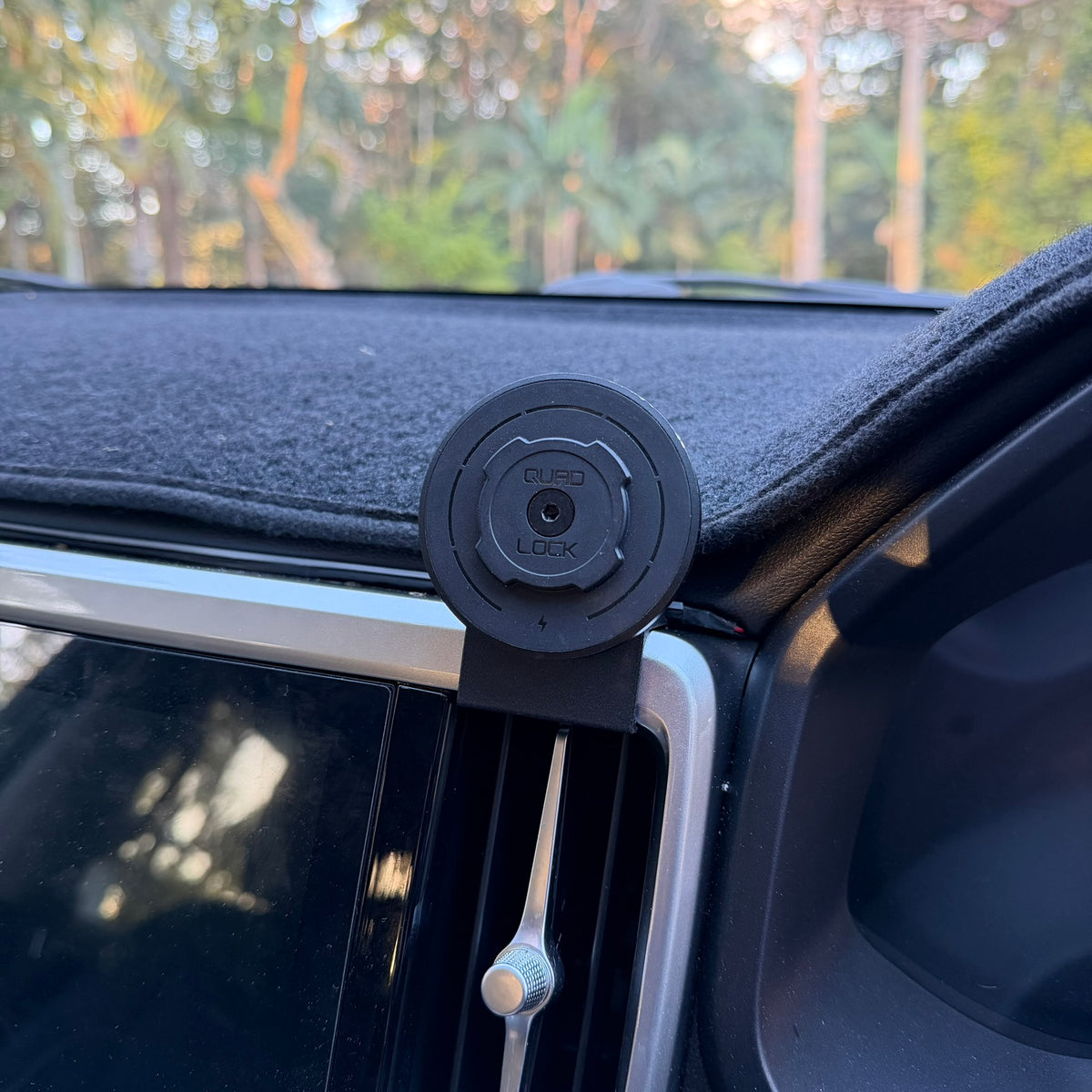 GWM Cannon Dash Mount System
