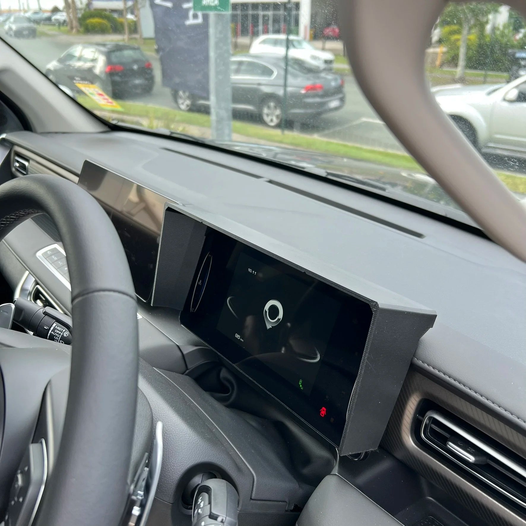 Facelifted GWM Cannon Digital Dash Glare Protector