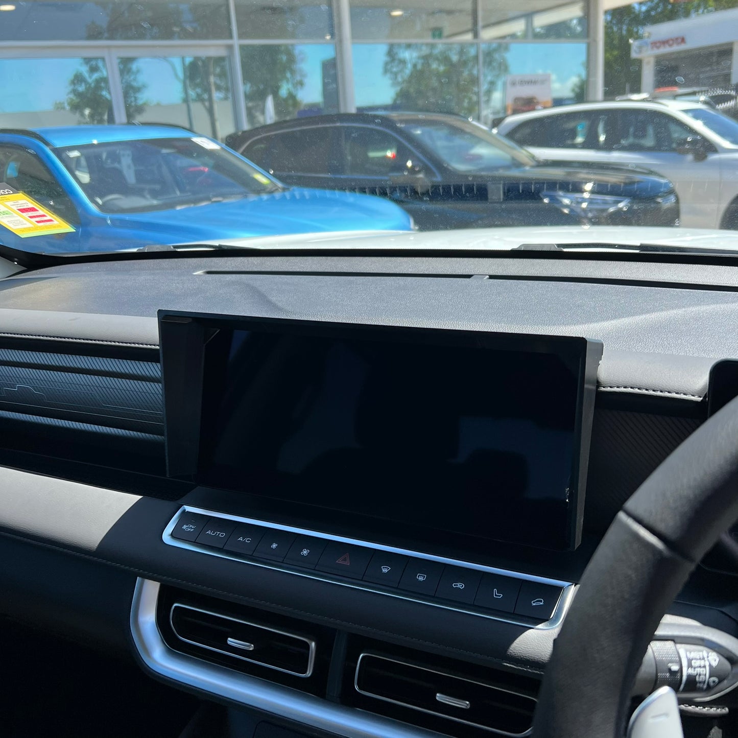 Facelifted GWM Cannon Digital Dash Glare Protector