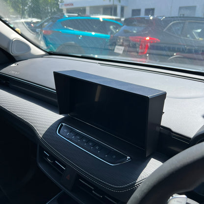 Haval Jolion GlarePro Centre Screen Shade installed | SimuVerse.AU