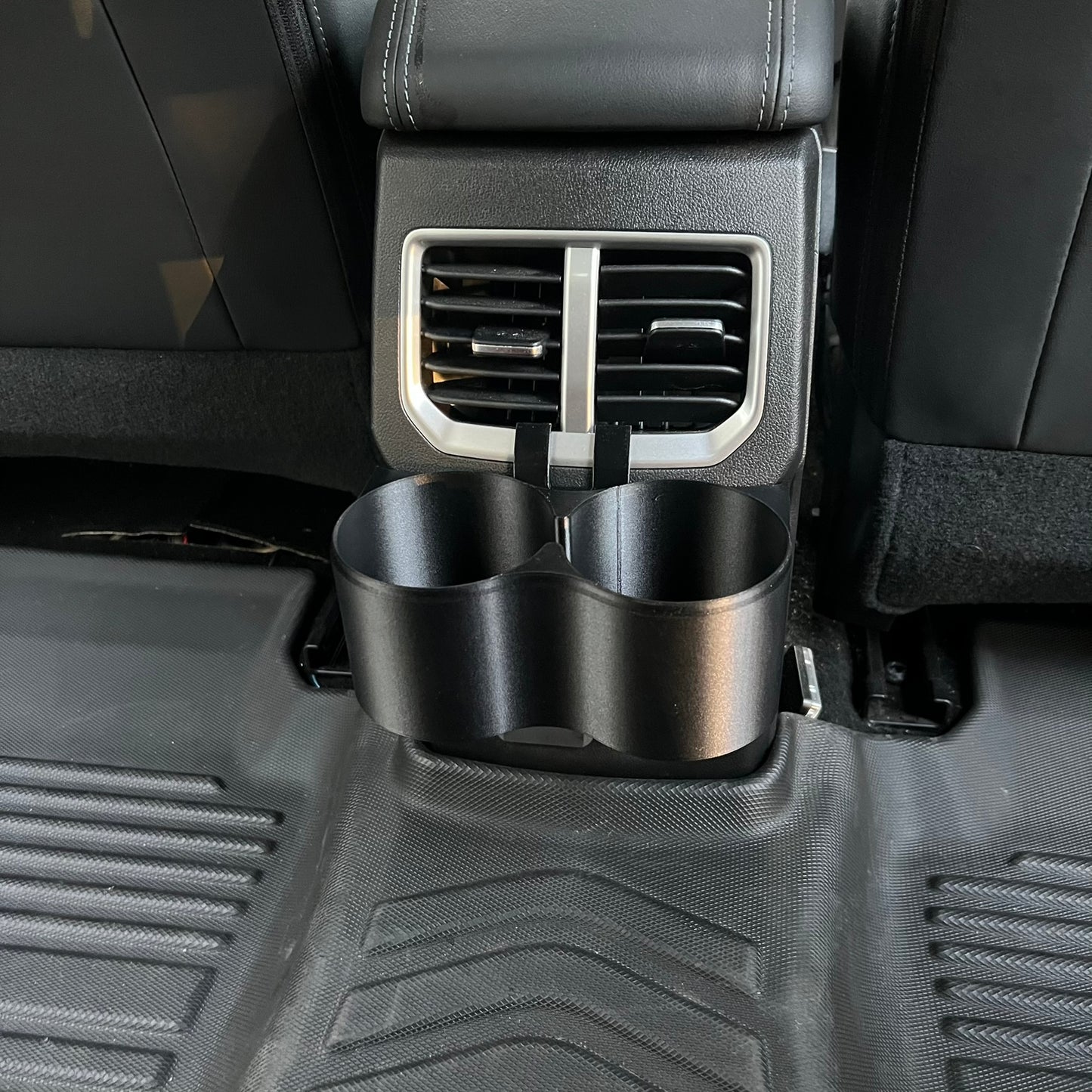 GWM Cannon Rear Vent Dual Cup Holder