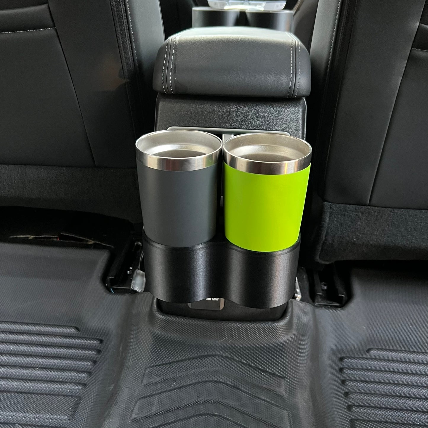GWM Cannon Rear Vent Dual Cup Holder